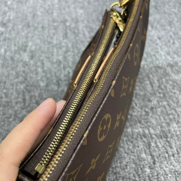 100% Authentic LOUIS VUITTON Multi Pochette Accessories W/P Monogram Bag - Picture 5 of 15